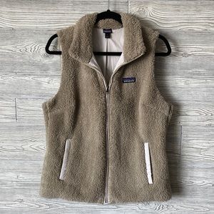 Patagonia womens teddy Sherpa zip up vest with pockets tan beige